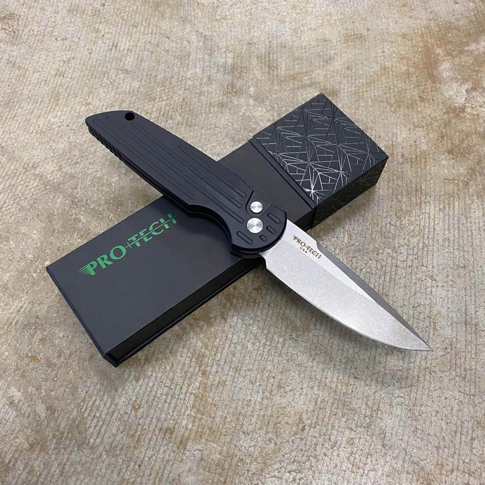https://www.wildaboutsportinggoods.com/resize/Shared/images/products/protech-tr-3-l1-knife-image-1.jpg?